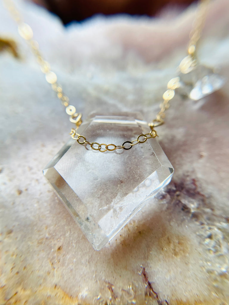 Elevate with High Vibration Quartz: Crystal Healing and Protection Necklace  – Rei of Light Jewelry